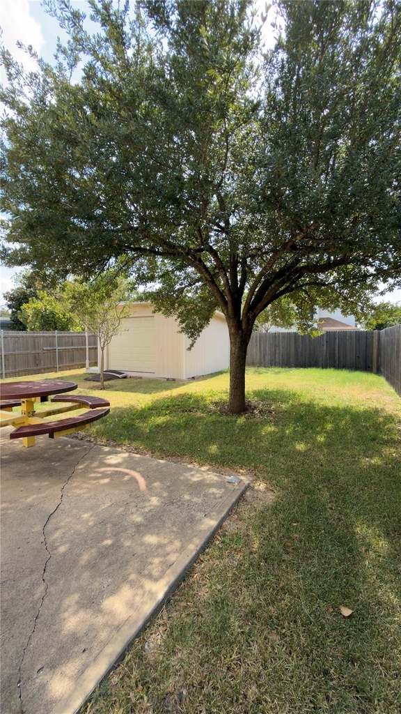 2318 Mccook Dr - Photo 17
