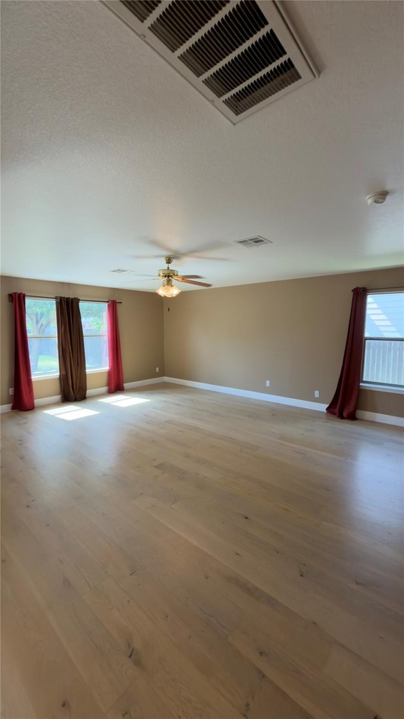 2318 Mccook Dr - Photo 3