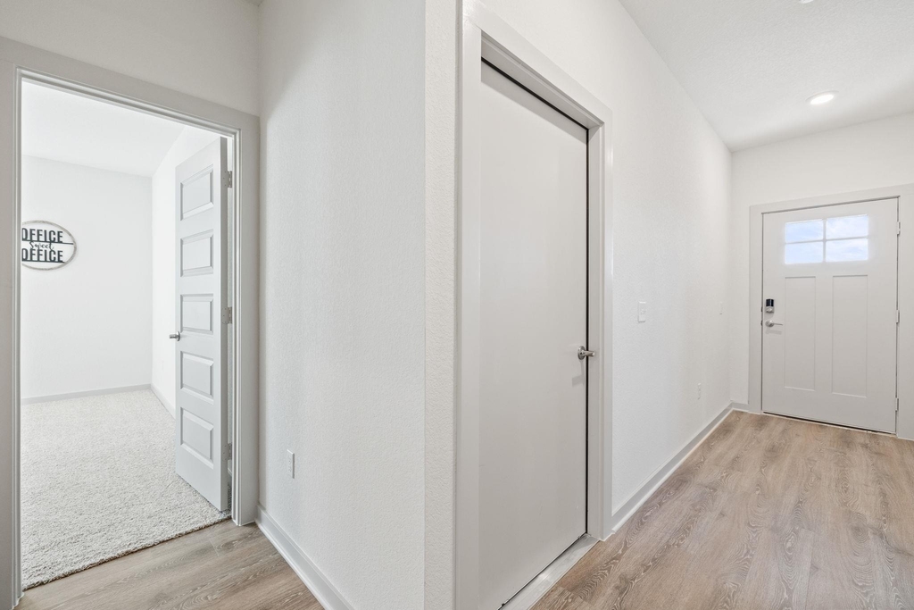212 Florenz Ln - Photo 3