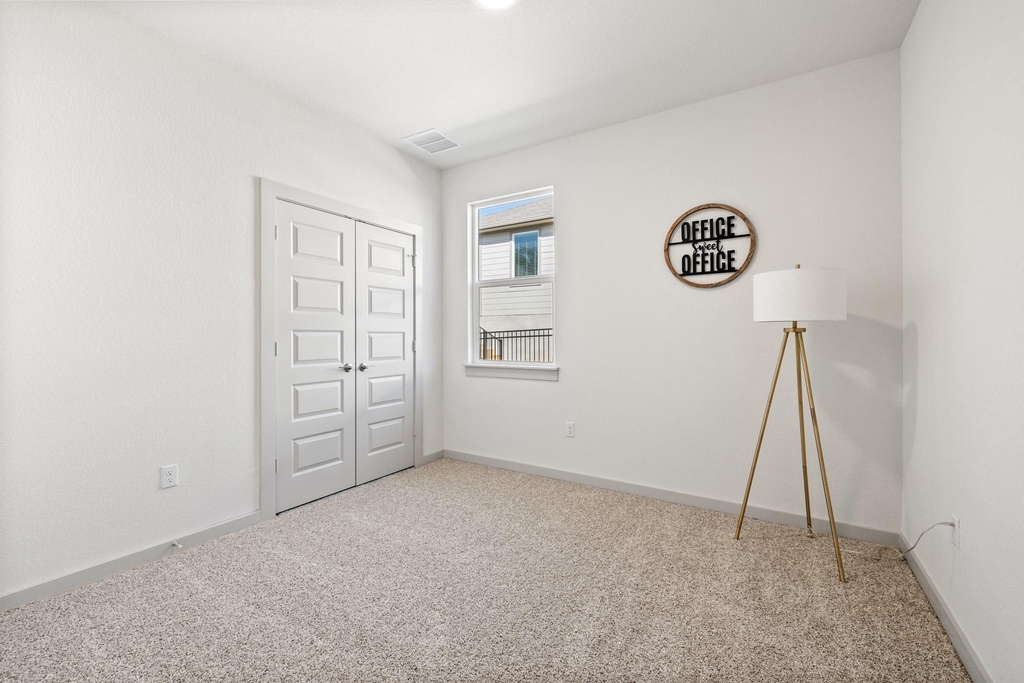212 Florenz Ln - Photo 22