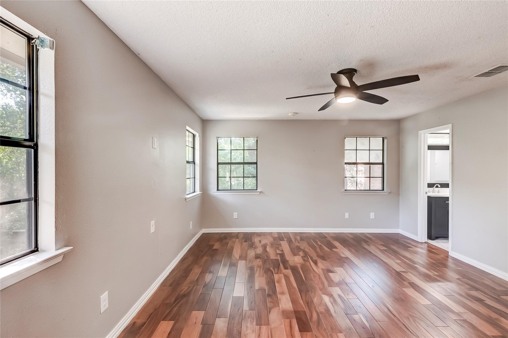 10905 Wintergreen Hl - Photo 18