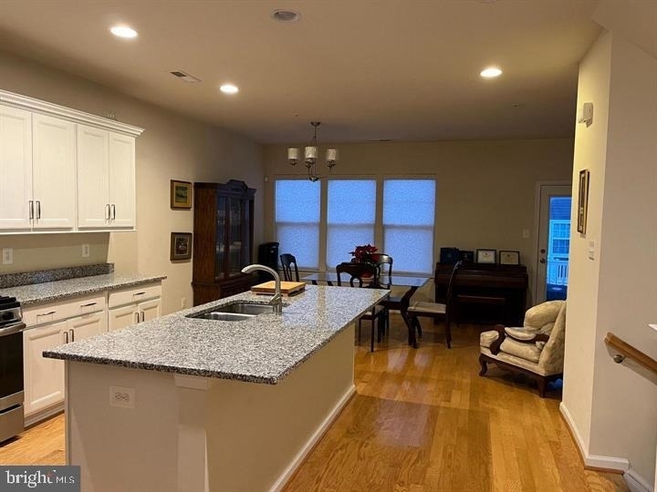 9806 Ushers Place - Photo 11