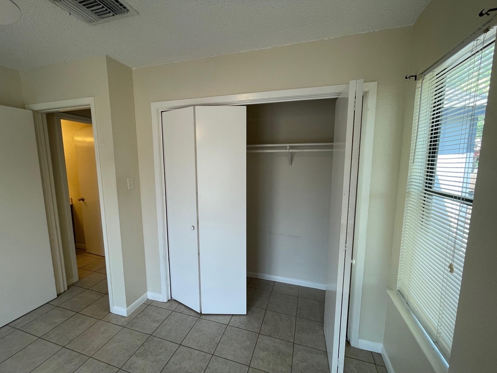 318 W William Cannon Dr - Photo 16