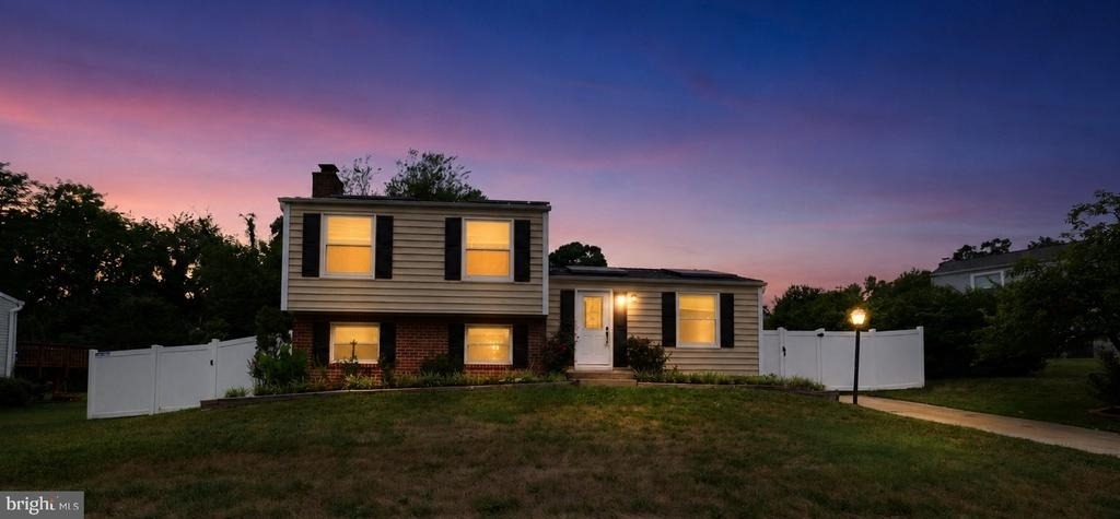 1414 King William Drive - Photo 1