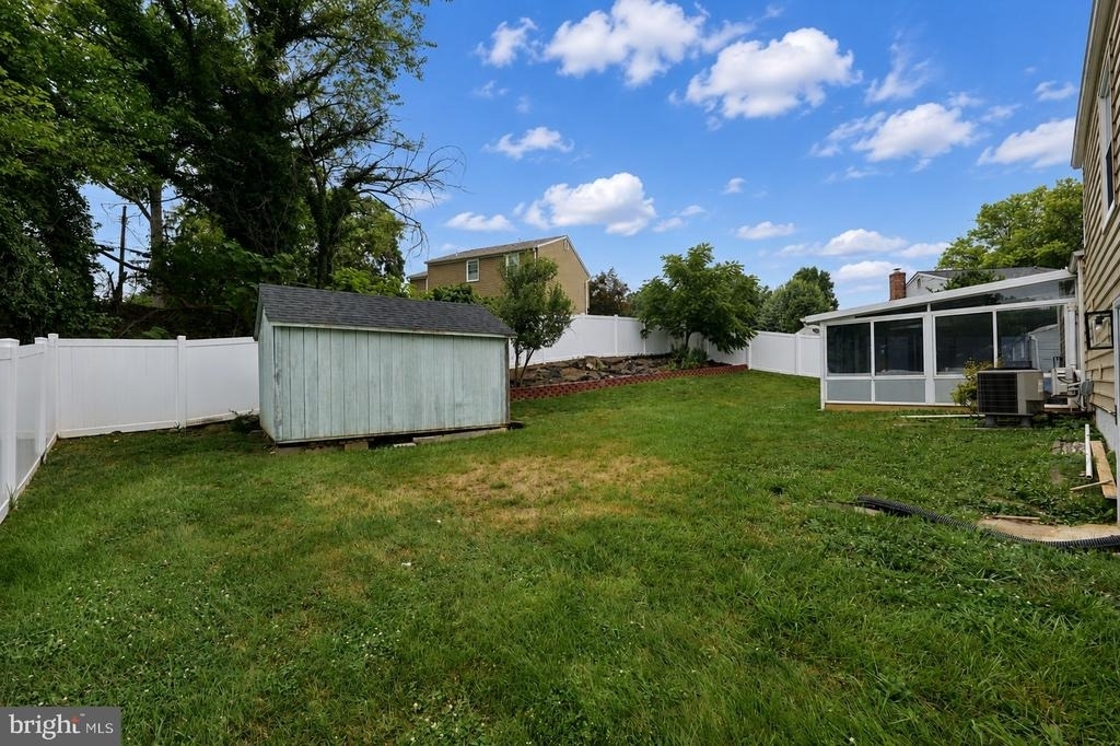 1414 King William Drive - Photo 4