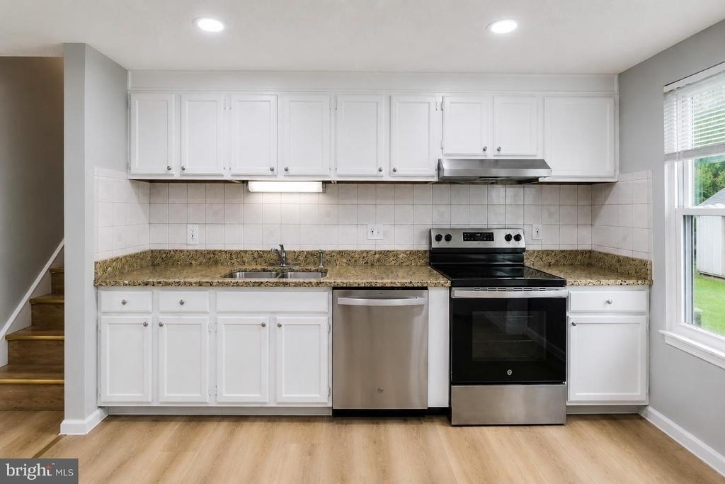 1414 King William Drive - Photo 13