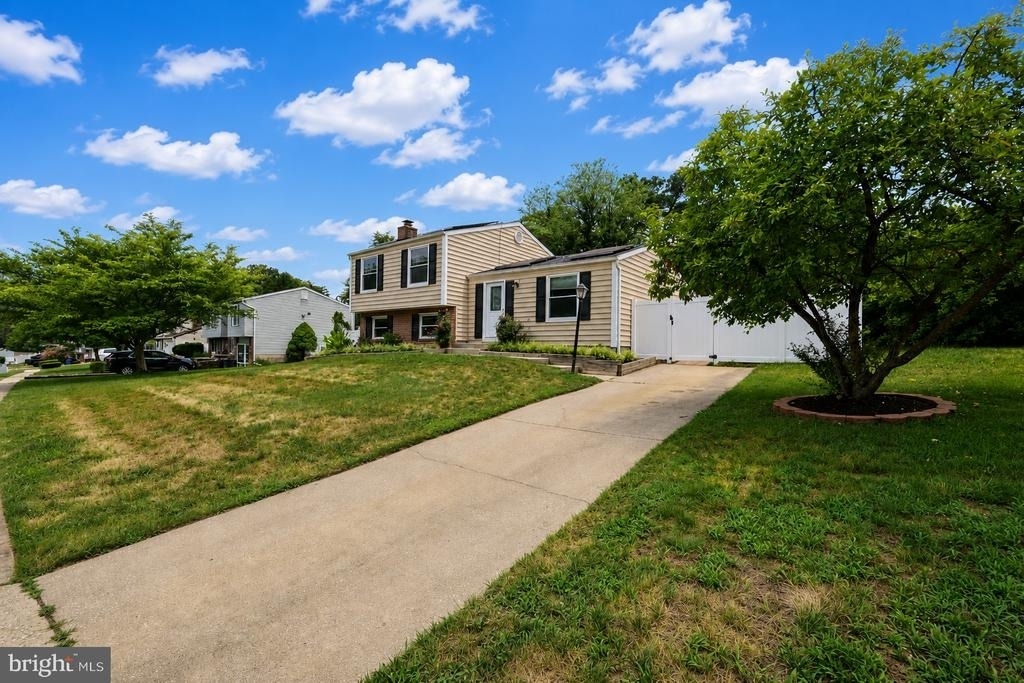 1414 King William Drive - Photo 2