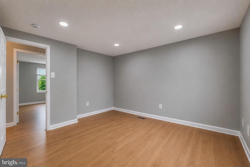 1414 King William Drive - Photo 18