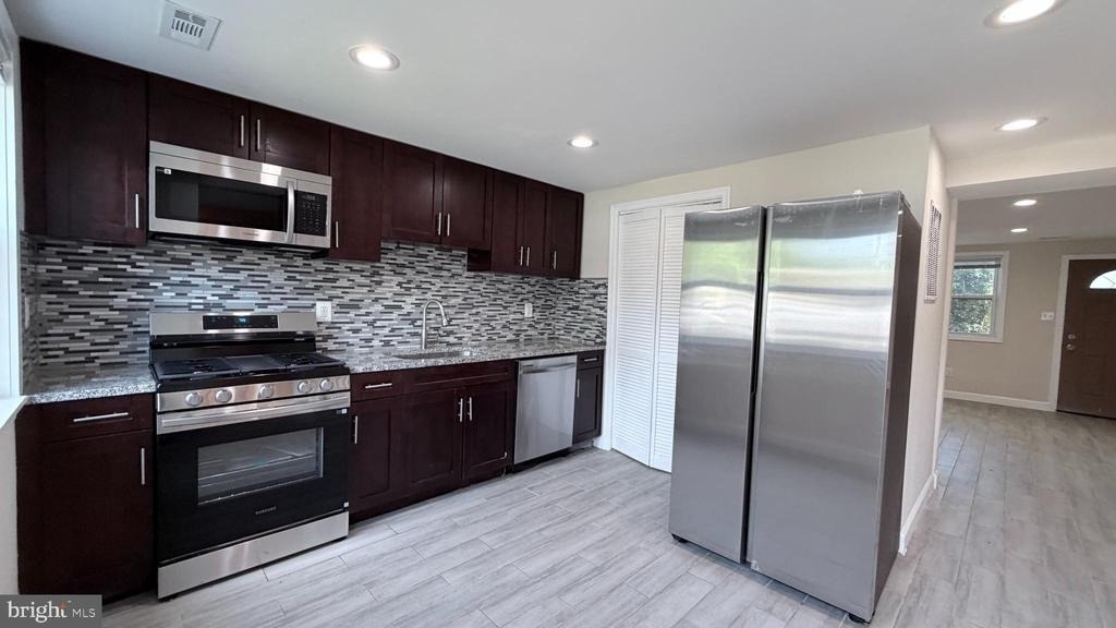 327 Bigley Avenue - Photo 4