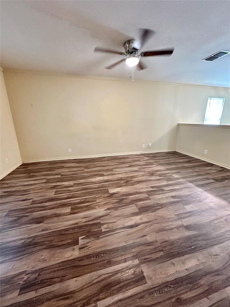6913 Sabrina Dr - Photo 4