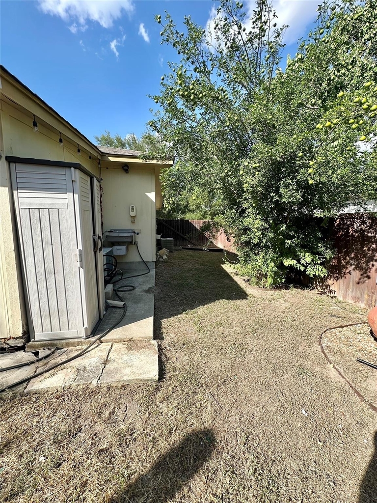 6913 Sabrina Dr - Photo 37