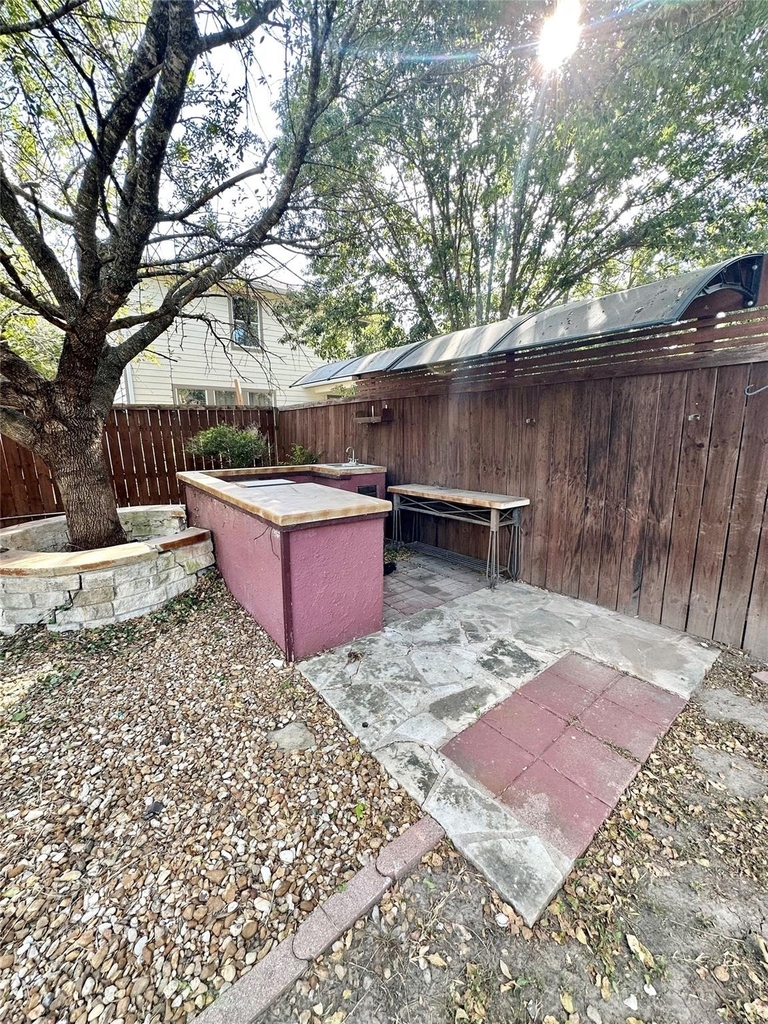 6913 Sabrina Dr - Photo 33