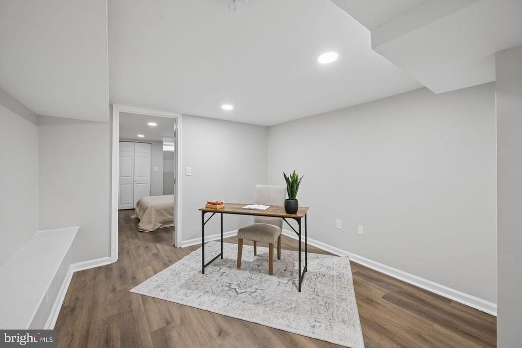 1108 S Clinton Street - Photo 49