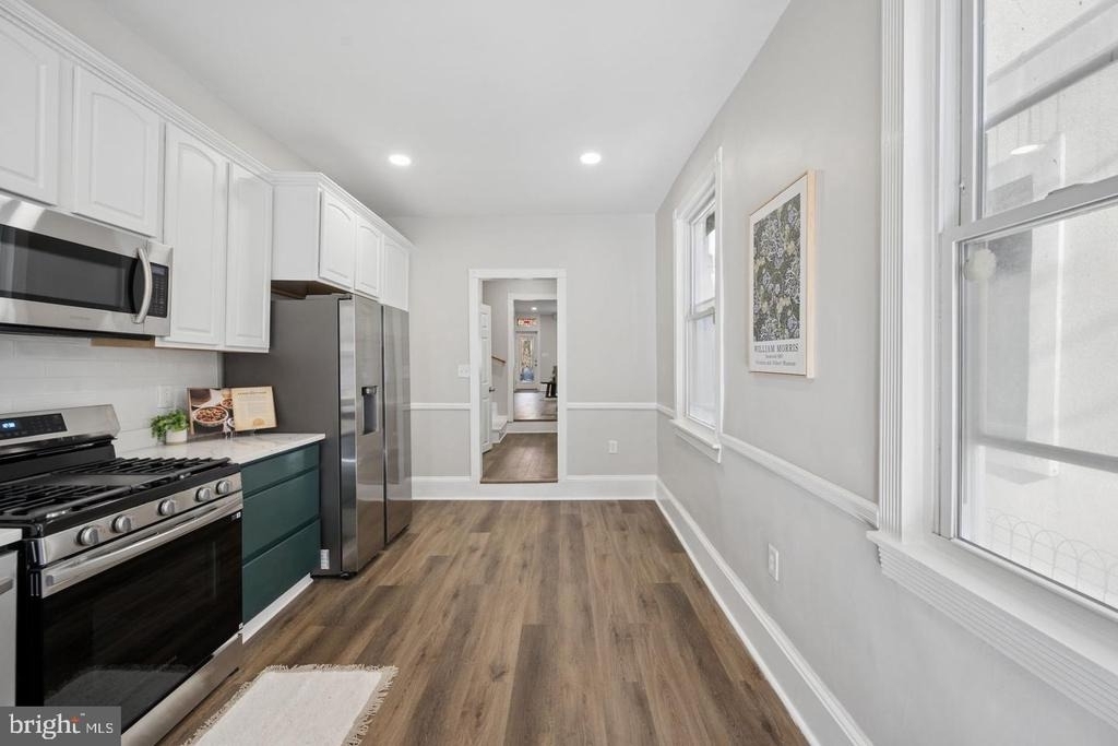 1108 S Clinton Street - Photo 10