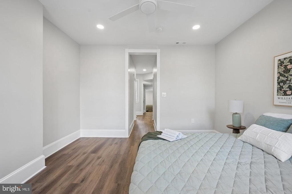 1108 S Clinton Street - Photo 28