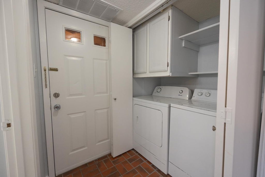 2110 Rio Grande St - Photo 12