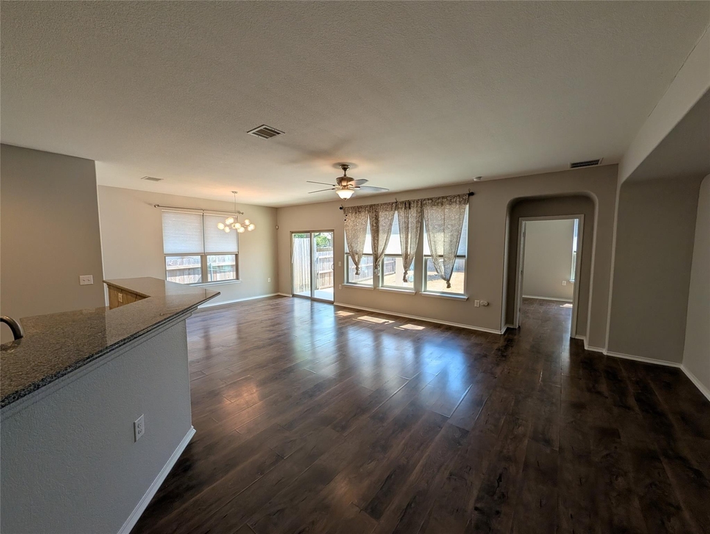 8829 Capitol View Dr - Photo 6