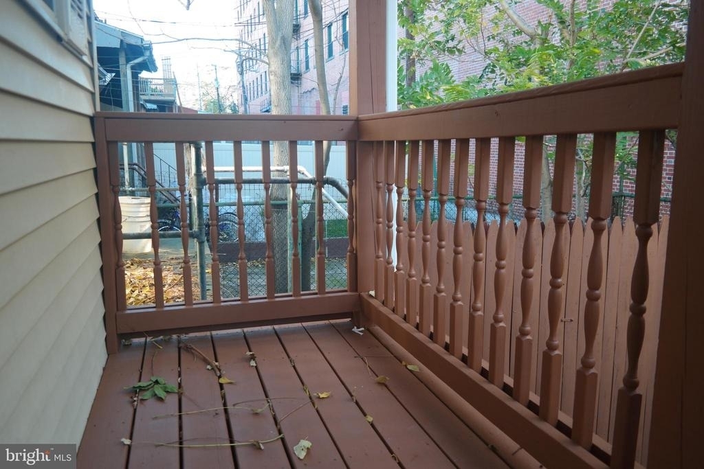 1145 W Hamburg Street - Photo 10
