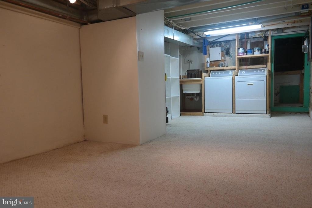 1145 W Hamburg Street - Photo 7