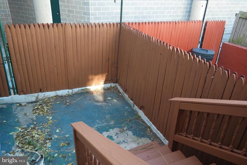 1145 W Hamburg Street - Photo 2