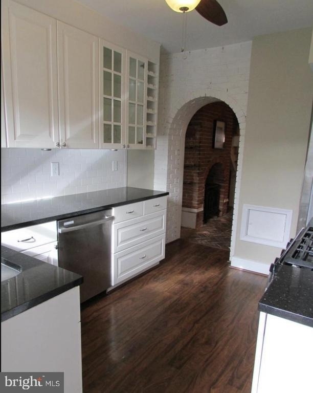 111 E Gittings Street - Photo 4