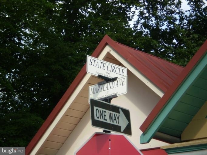 77 Maryland Avenue - Photo 18