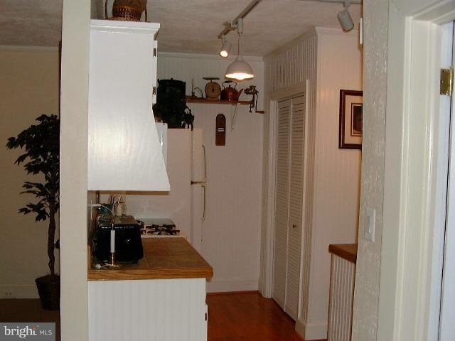 77 Maryland Avenue - Photo 7