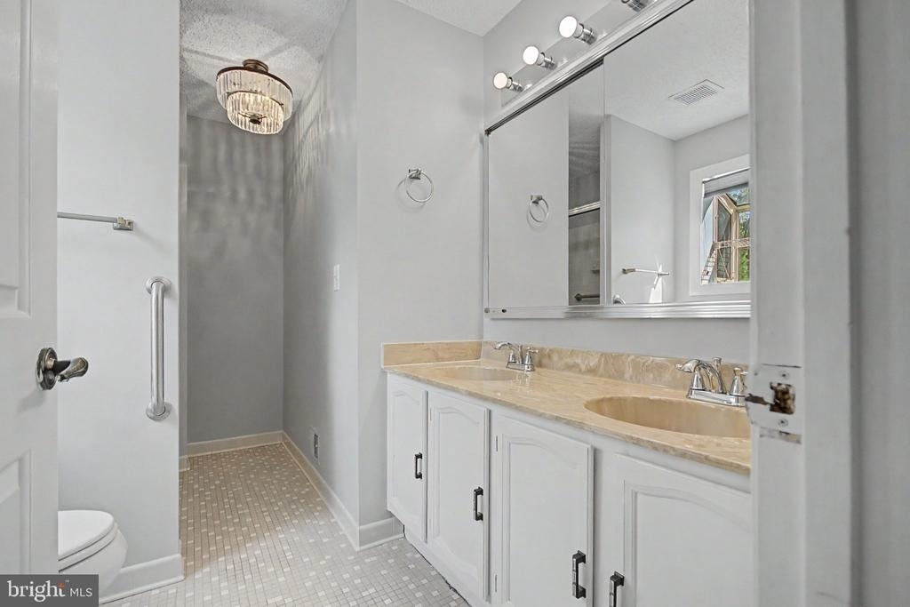 2615 Point Lookout Cove - Photo 19