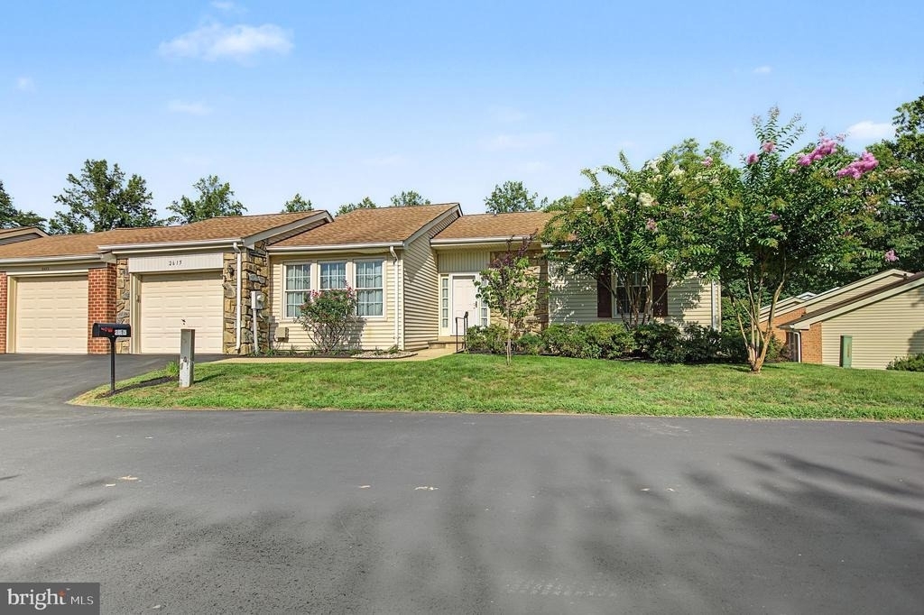 2615 Point Lookout Cove - Photo 2