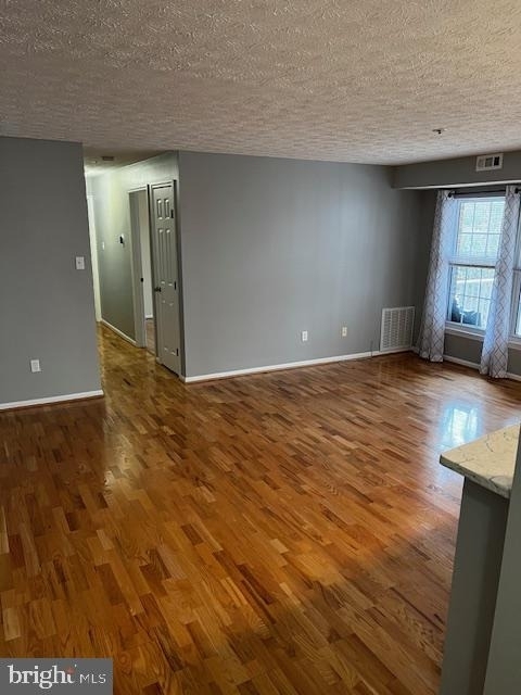 811 Deering Road - Photo 5