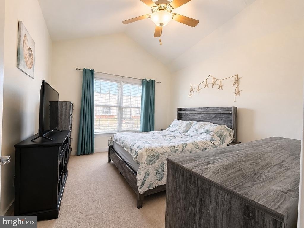38404 Grand Avenue - Photo 11