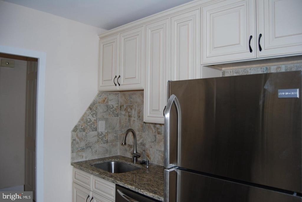 1401 Pennsylvania Avenue - Photo 4