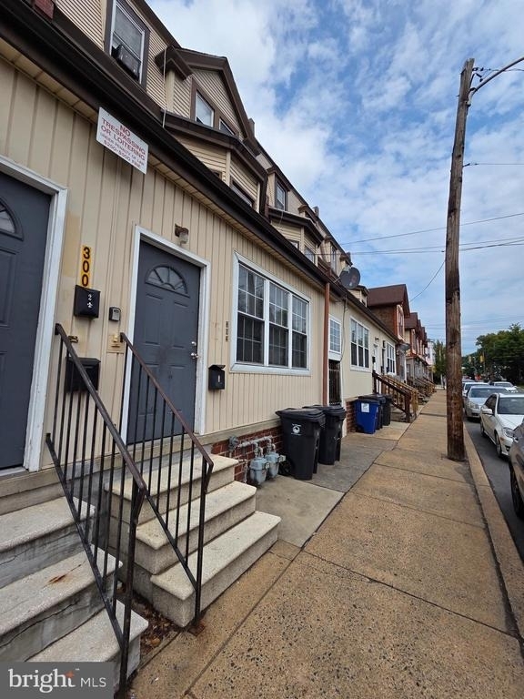 302 Concord Avenue - Photo 0
