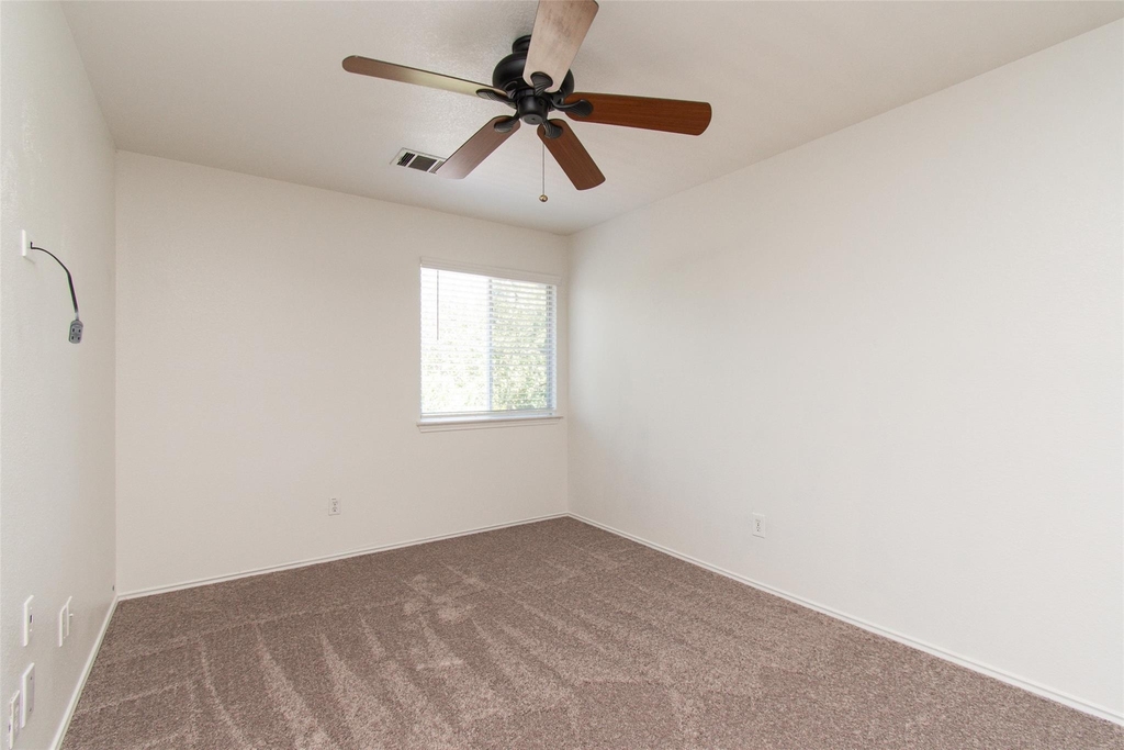 1436 Roxannes Run - Photo 13