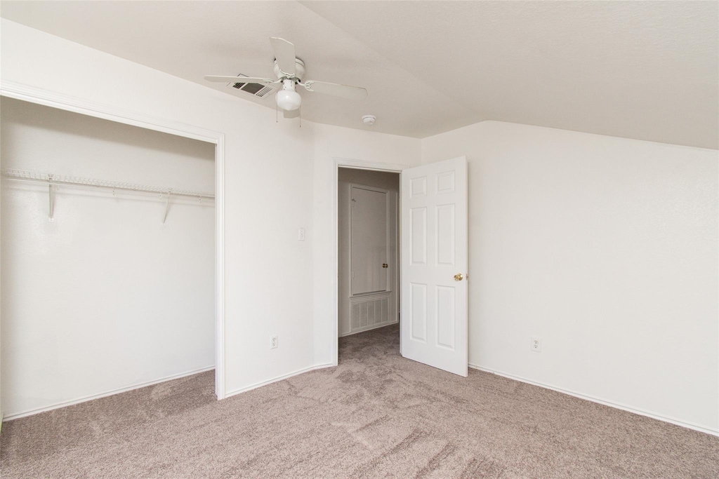 1436 Roxannes Run - Photo 18