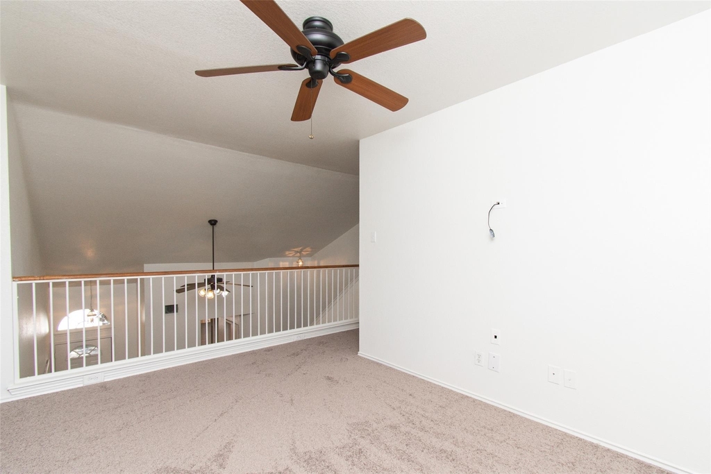 1436 Roxannes Run - Photo 15