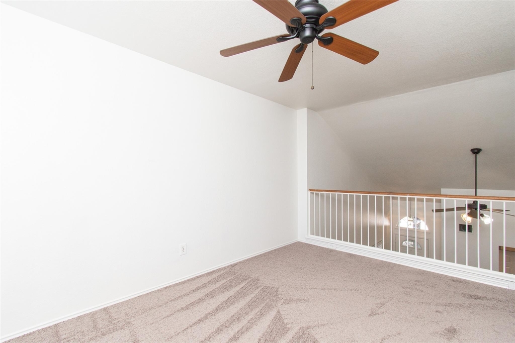1436 Roxannes Run - Photo 14