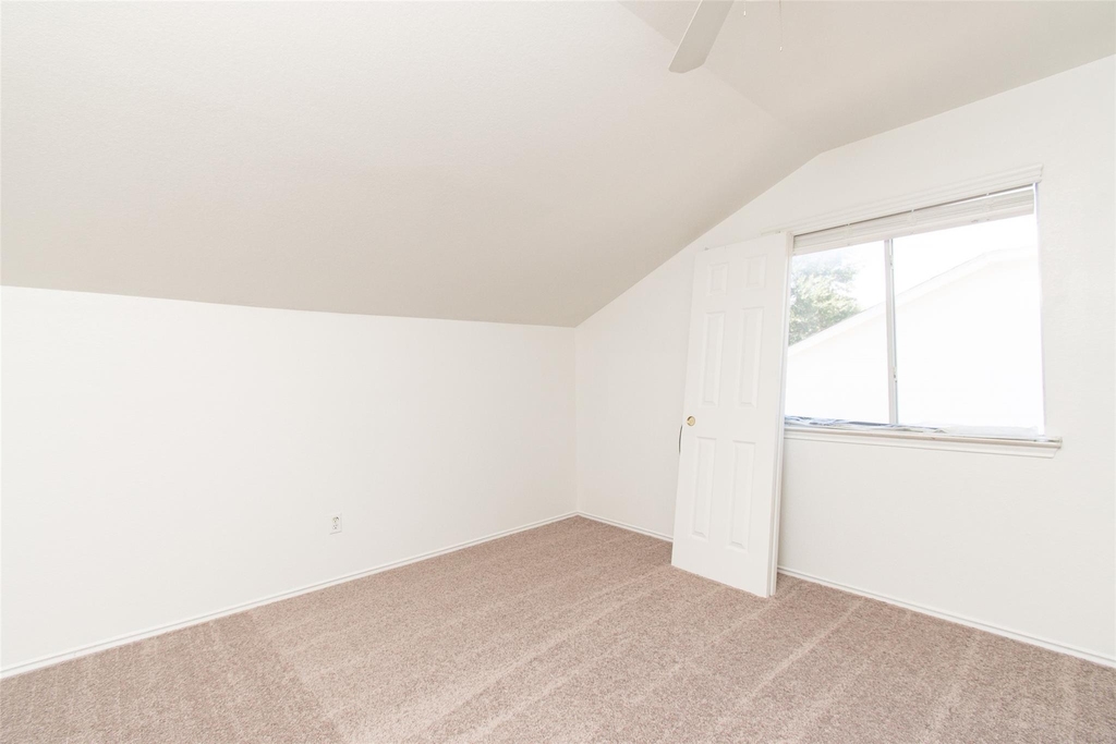 1436 Roxannes Run - Photo 16