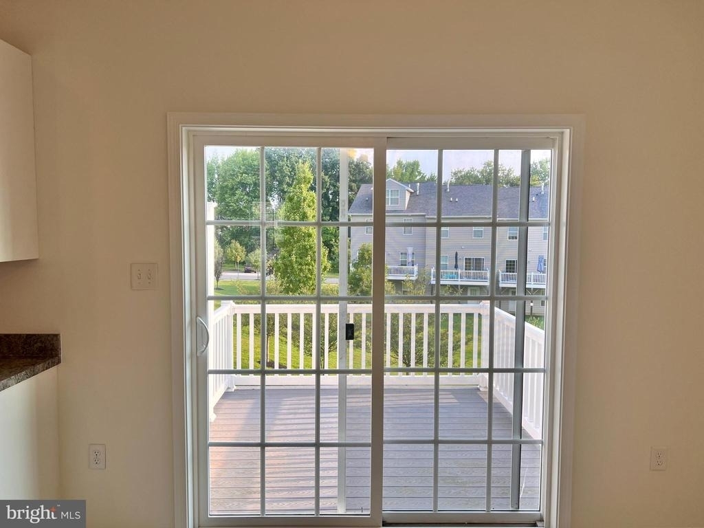 654 Jacobsen Circle - Photo 9