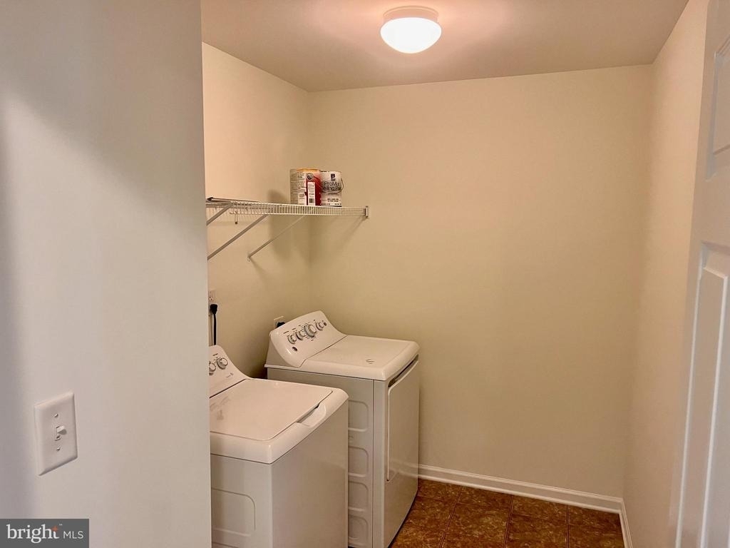 654 Jacobsen Circle - Photo 15