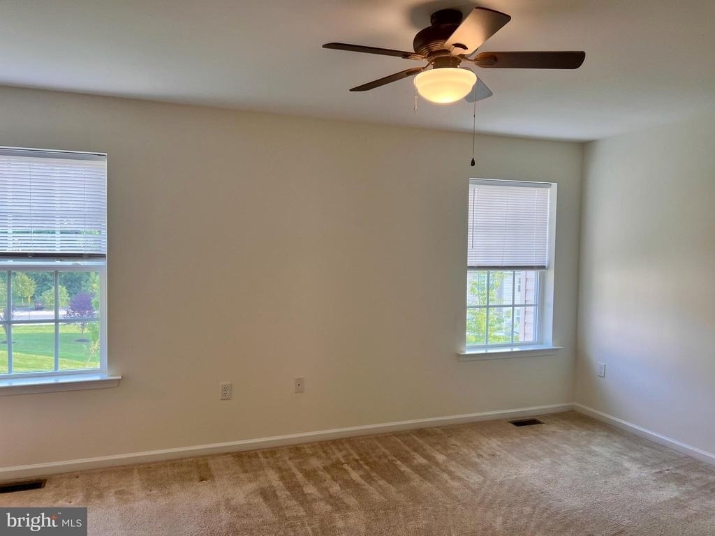 654 Jacobsen Circle - Photo 21