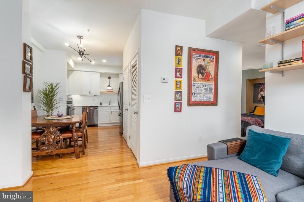 610 Irving Street Nw - Photo 4