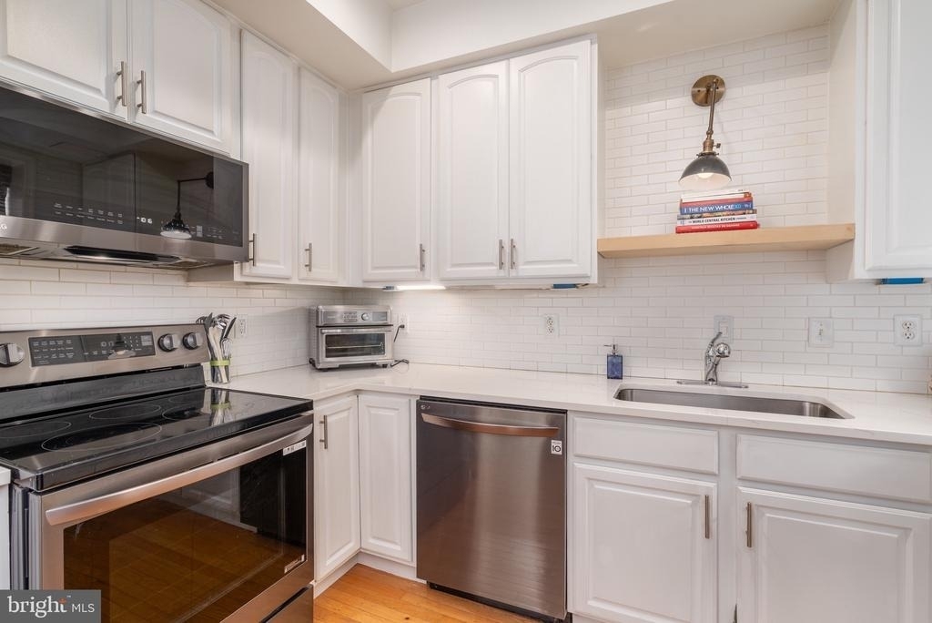 610 Irving Street Nw - Photo 9