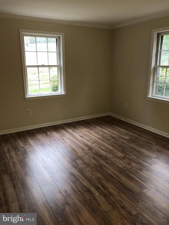 2055 38th Street Se - Photo 9
