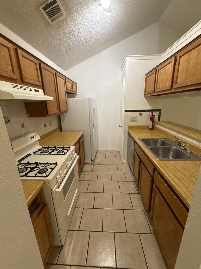 12308 Dellrey Dr - Photo 5