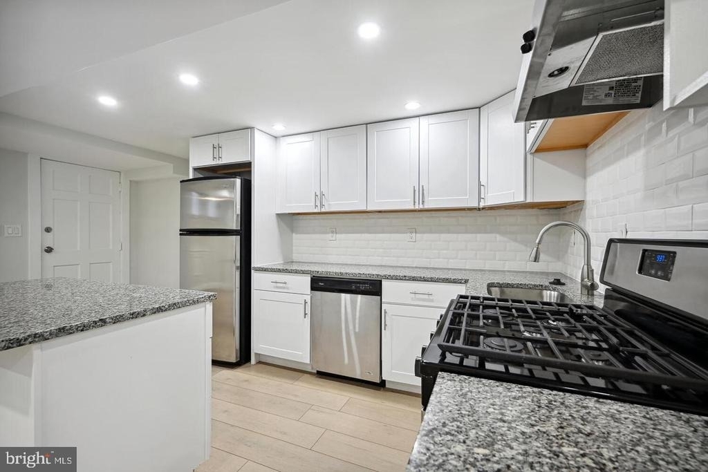 3016 13th Street Nw - Photo 6
