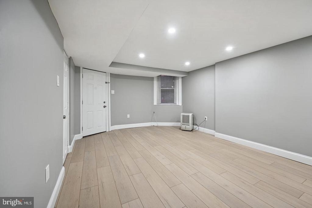 3016 13th Street Nw - Photo 9