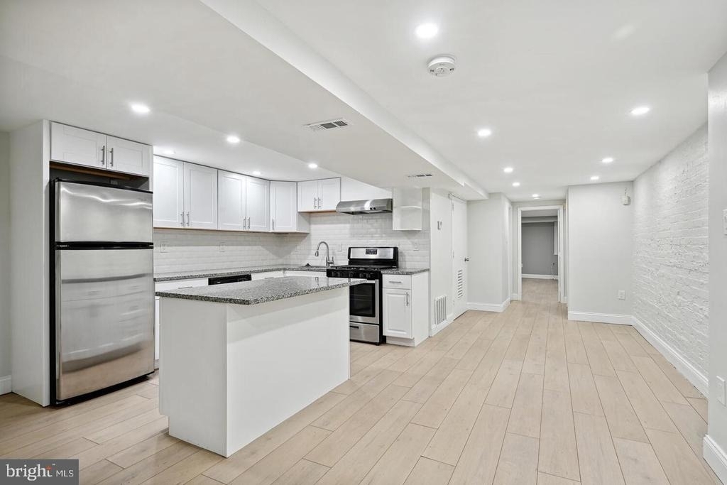 3016 13th Street Nw - Photo 3