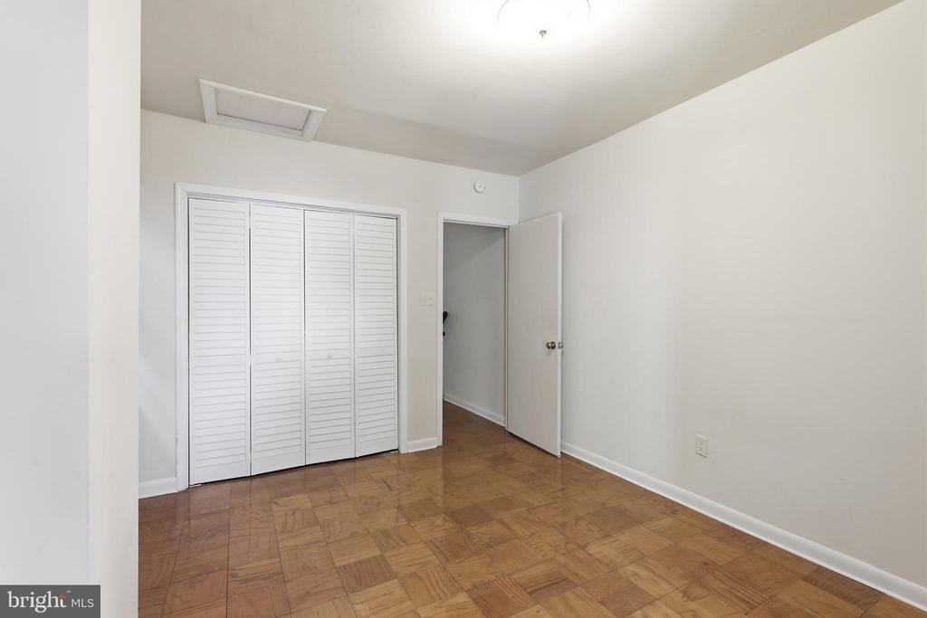 237 8th Street Ne - Photo 13