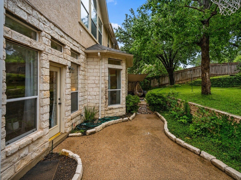 12113 Portobella Dr - Photo 28